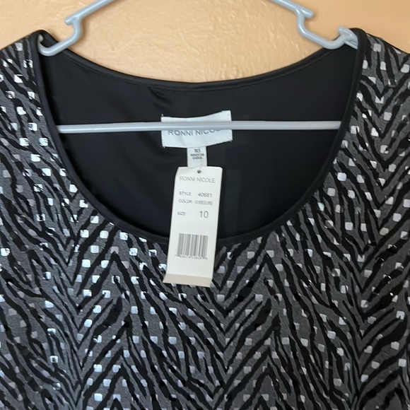 NWT - Ronni Nicole size 10 dress black and gray with silver like sparkly. - Picture 6 of 7
